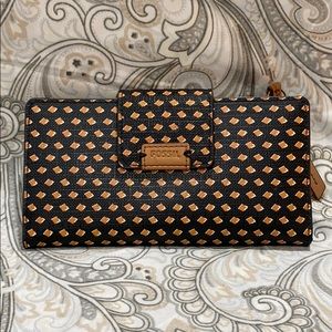 Like New Fossil Logan wallet